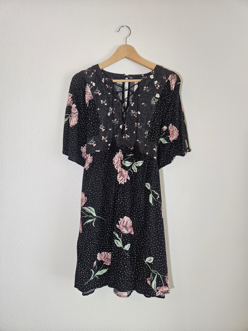 Black Floral Lace-Up V-Neck Women's Dress - Pink Floral